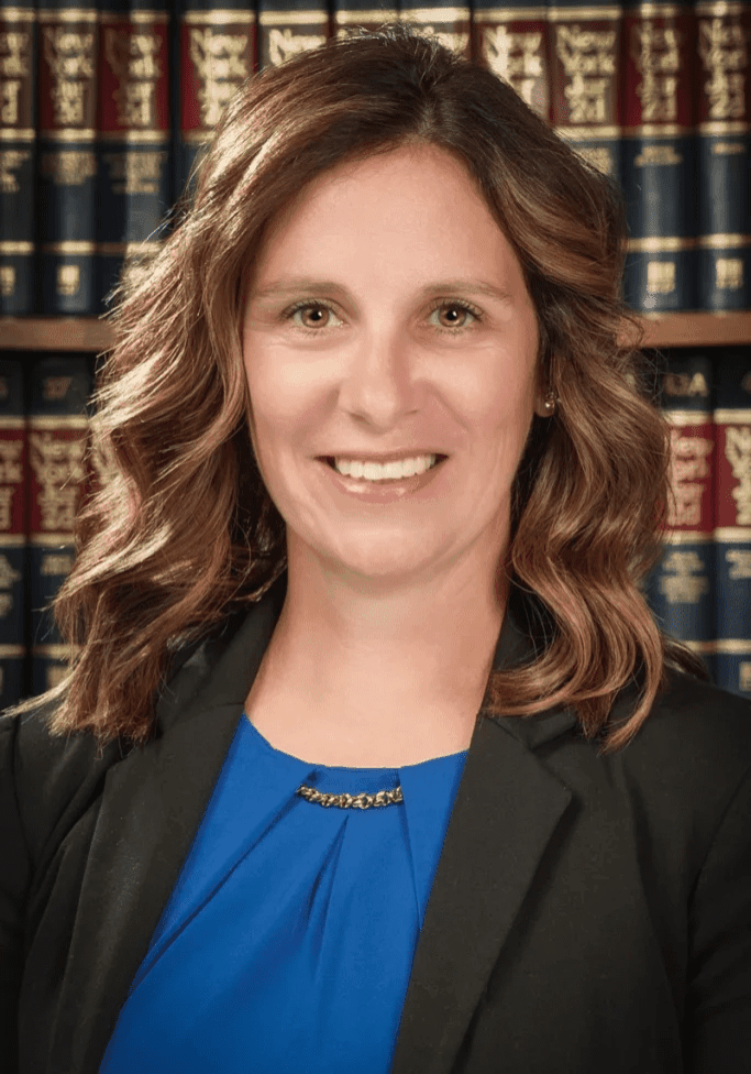 kelly-pressler-partner-bio-683x1024